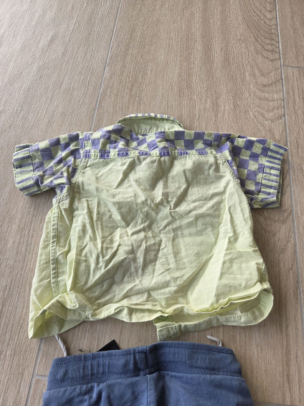 Lotti di vestiti: Ensemble garçon taille 74- Chemise et pantalon léger – Usato da Neuchâtel venduto da bilao 4