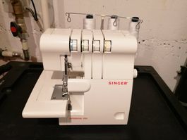 Singer Overlock Nähmaschine Typ. 14SH454