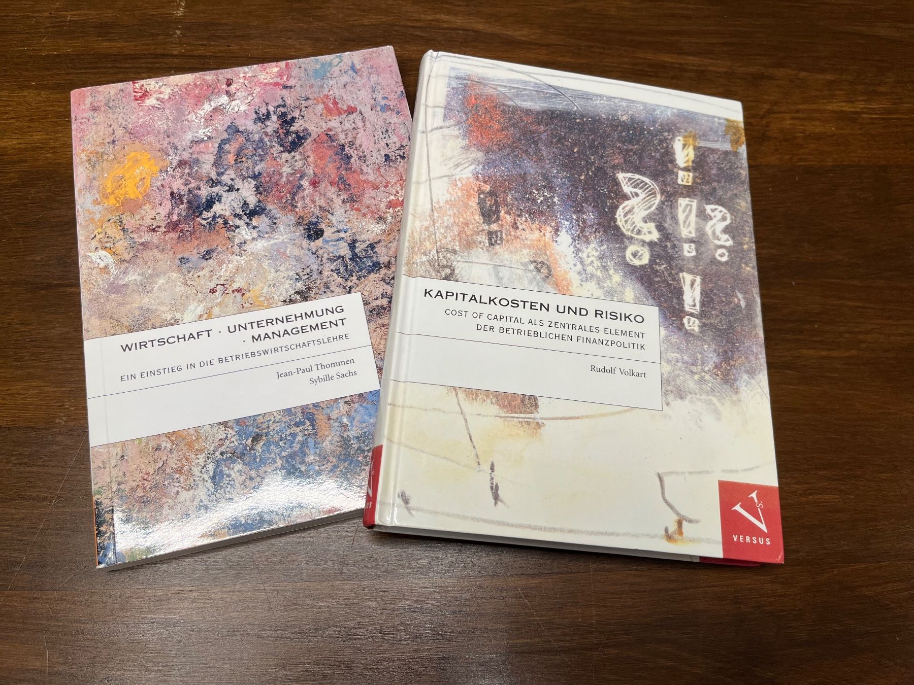 Libri: Bücher "Kapitalkosten & Risiko" + "Wirtschaft - Management" – Usato da Männedorf venduto da fsigillo