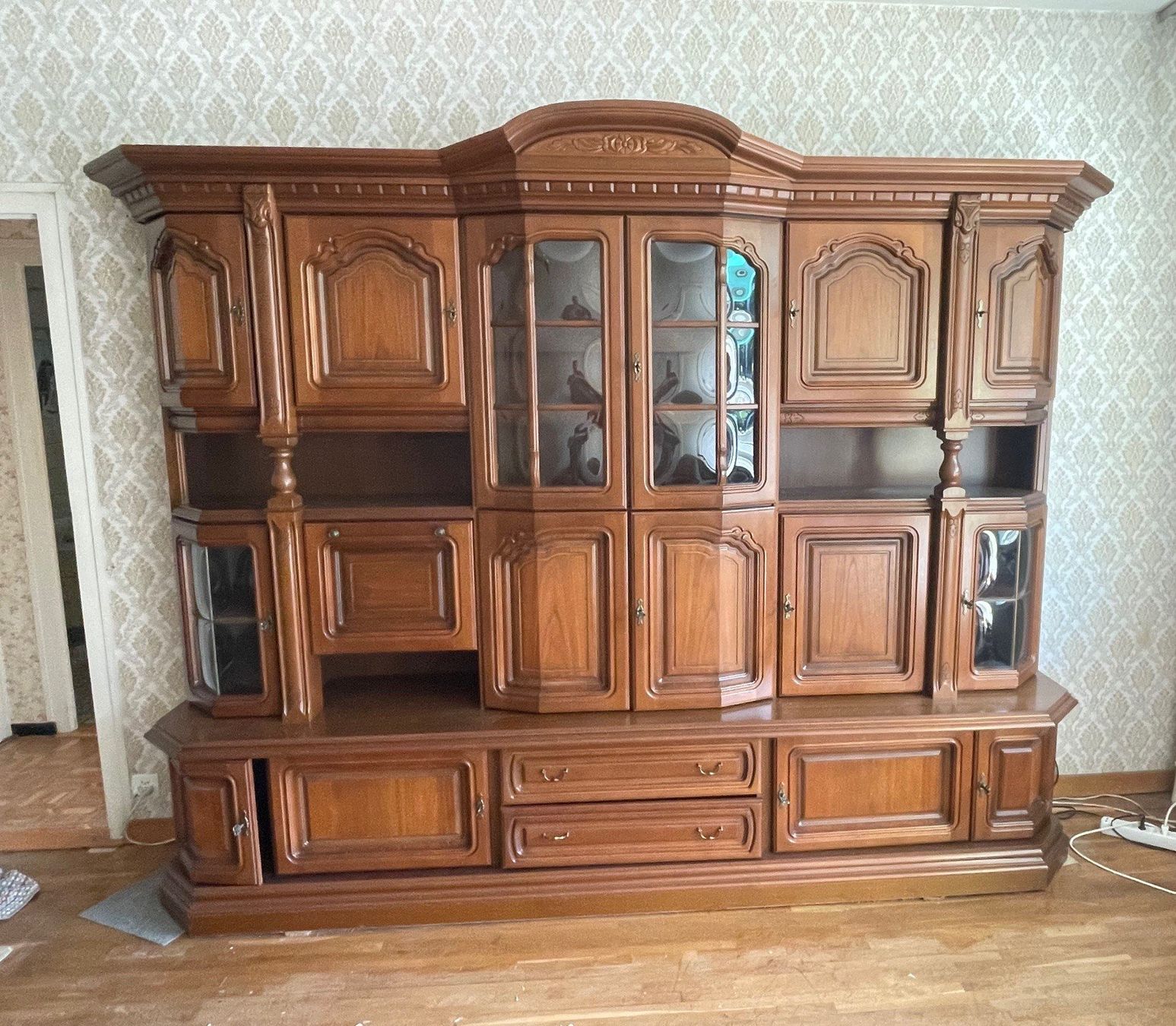 Büffets: Buffet avec commode et meuble TV – Gebraucht aus Satigny von rob_6zj8 1