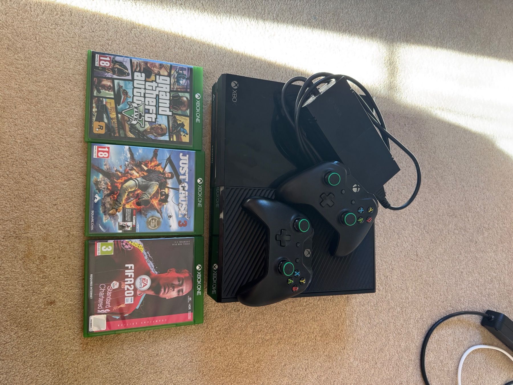 Microsoft Consoles: Xbox One Model 1540 – D'occasion à Merenschwand par myr_955l 3
