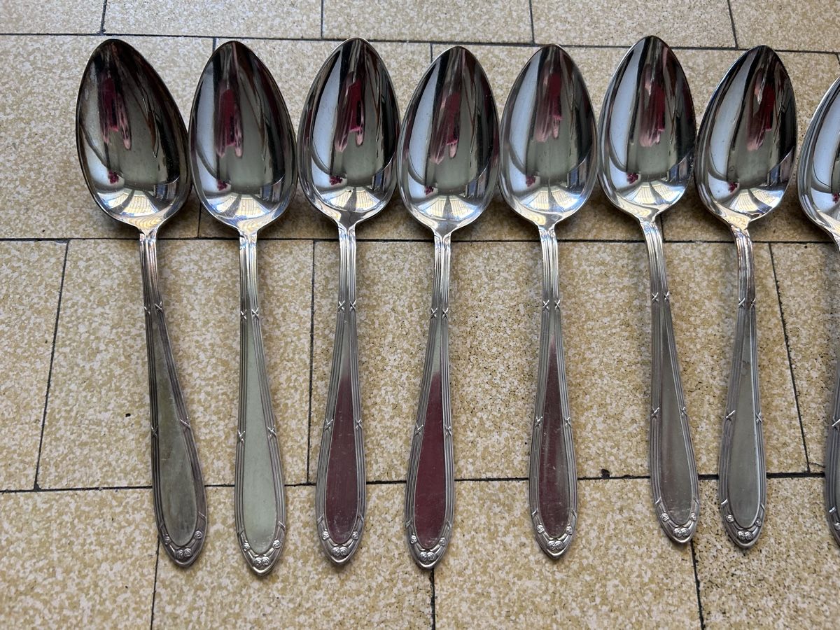 Set di posate: Besteck Set mit Holzgriffen 58 Teile versilbert  – Usato da Zürich venduto da ann_9fv5 5