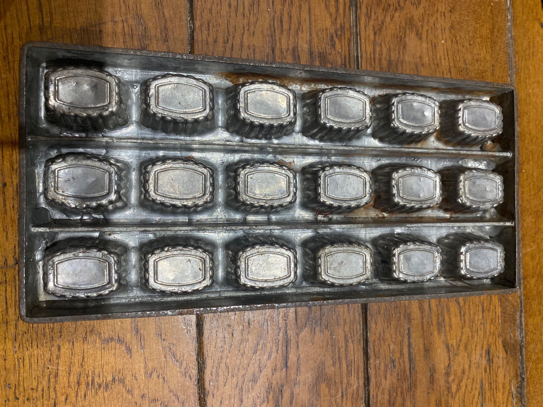 Teglie da forno: Moule chocolat schokoladenform – Usato da Lajoux JU venduto da Briard0 4