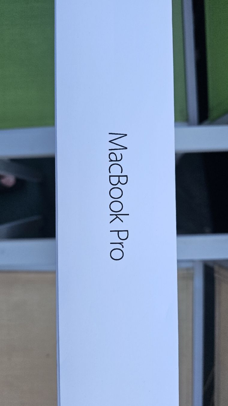 Apple Portables: MacBook Pro 13" Retina Display – D'occasion à Mauren par ehr_5cy6 4