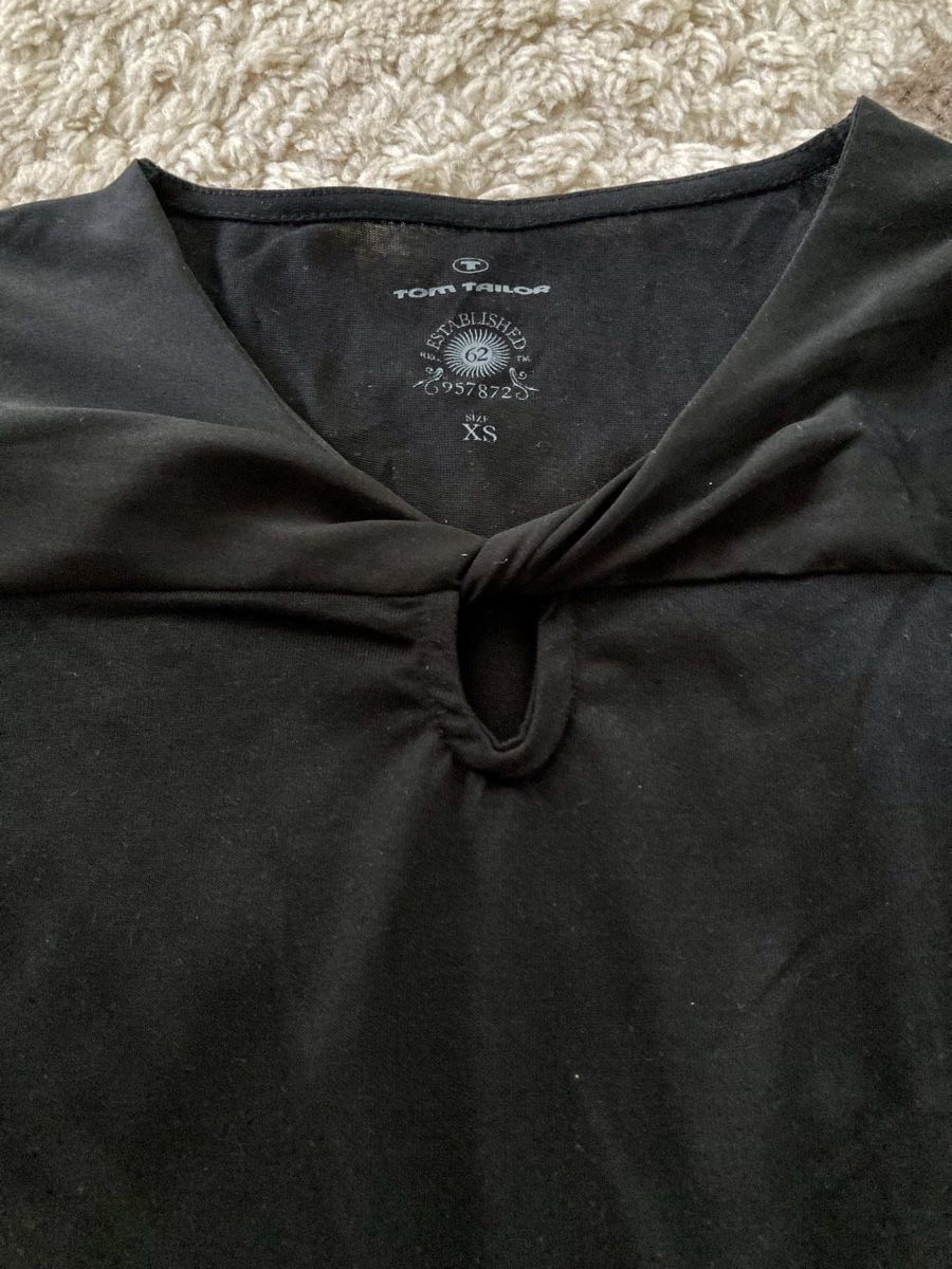 Tom Tailor T-shirt: Shirt XS schwarz Tom Tailor – Usato da Uesslingen venduto da manu-ela41 2