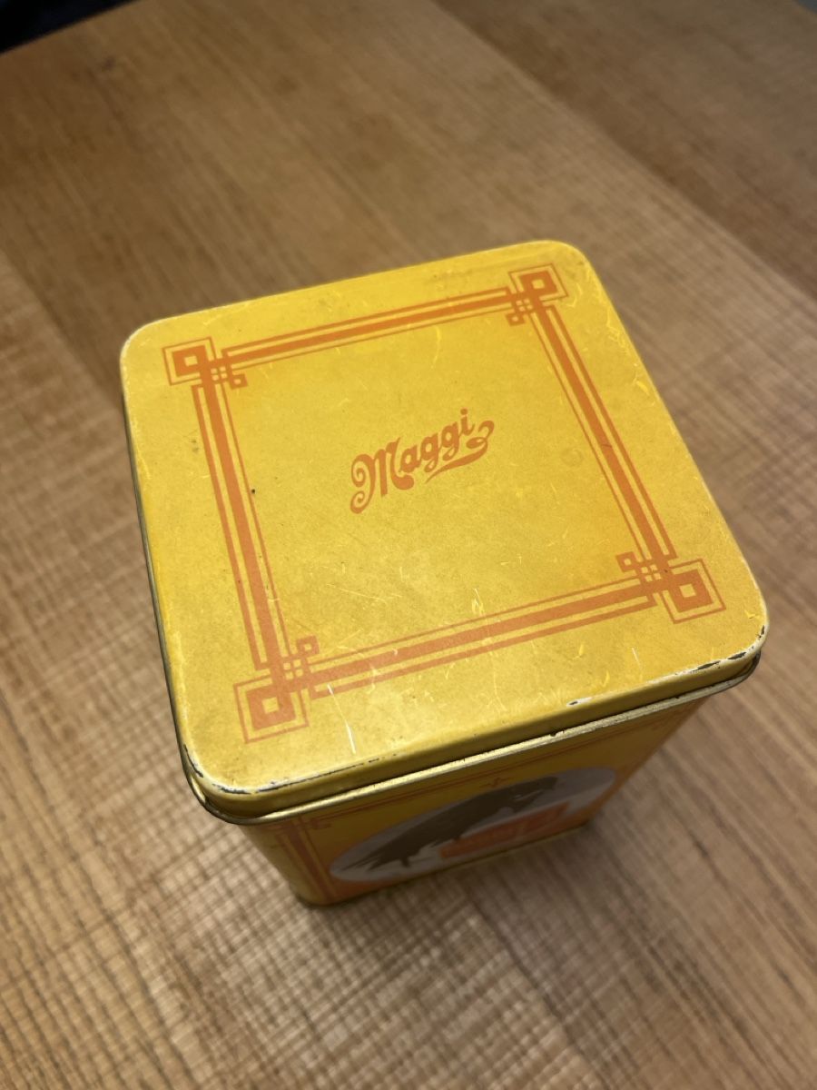 Tutte le decorazioni: Maggi Blechdose CHF 4,-Fleischbrüh-Würfel  – Usato da Nidau venduto da K3ss1 2