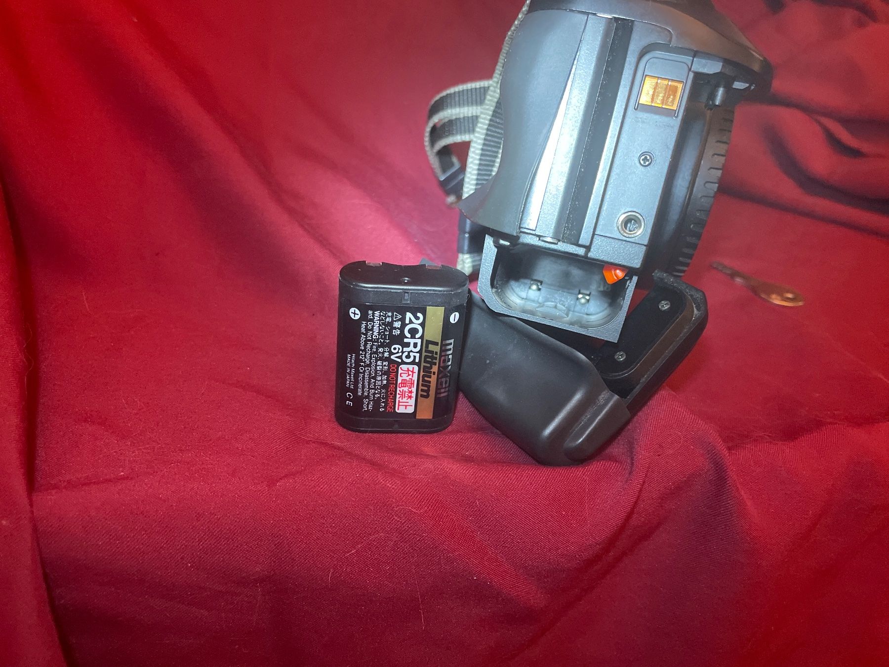 Canon Fotocamera: Canon EOS 620/650 Spiegelreflexkamera, beide mit Anleitung – Usato da Schüpfen venduto da Schuepfen45 7