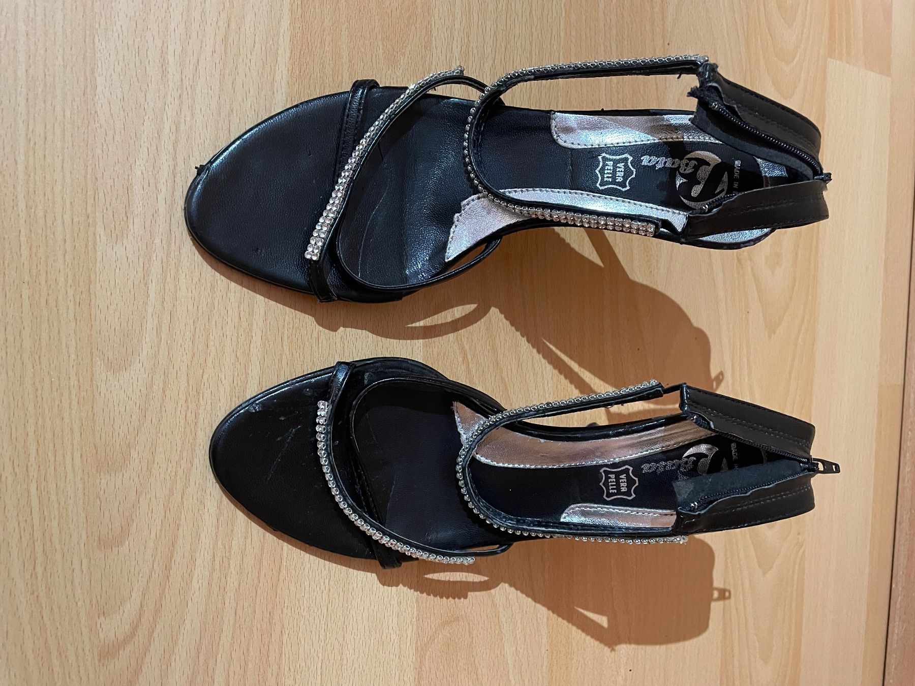 Scarpe da donna: Escarpins noirs – Usato da Chamoson venduto da daleva0204 1