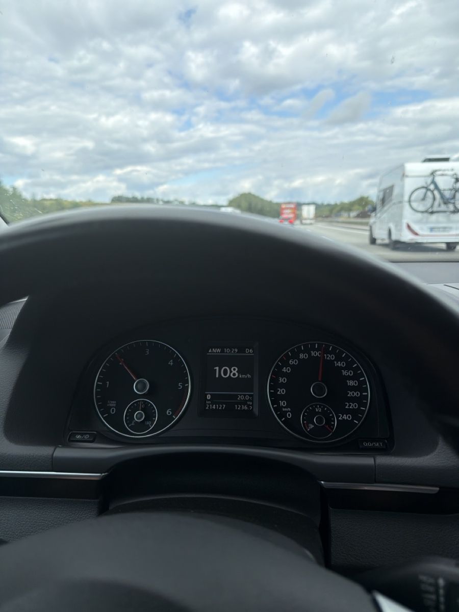 VW Automobili: VW Touran – Usato da Lauerz venduto da ant_5h95 5