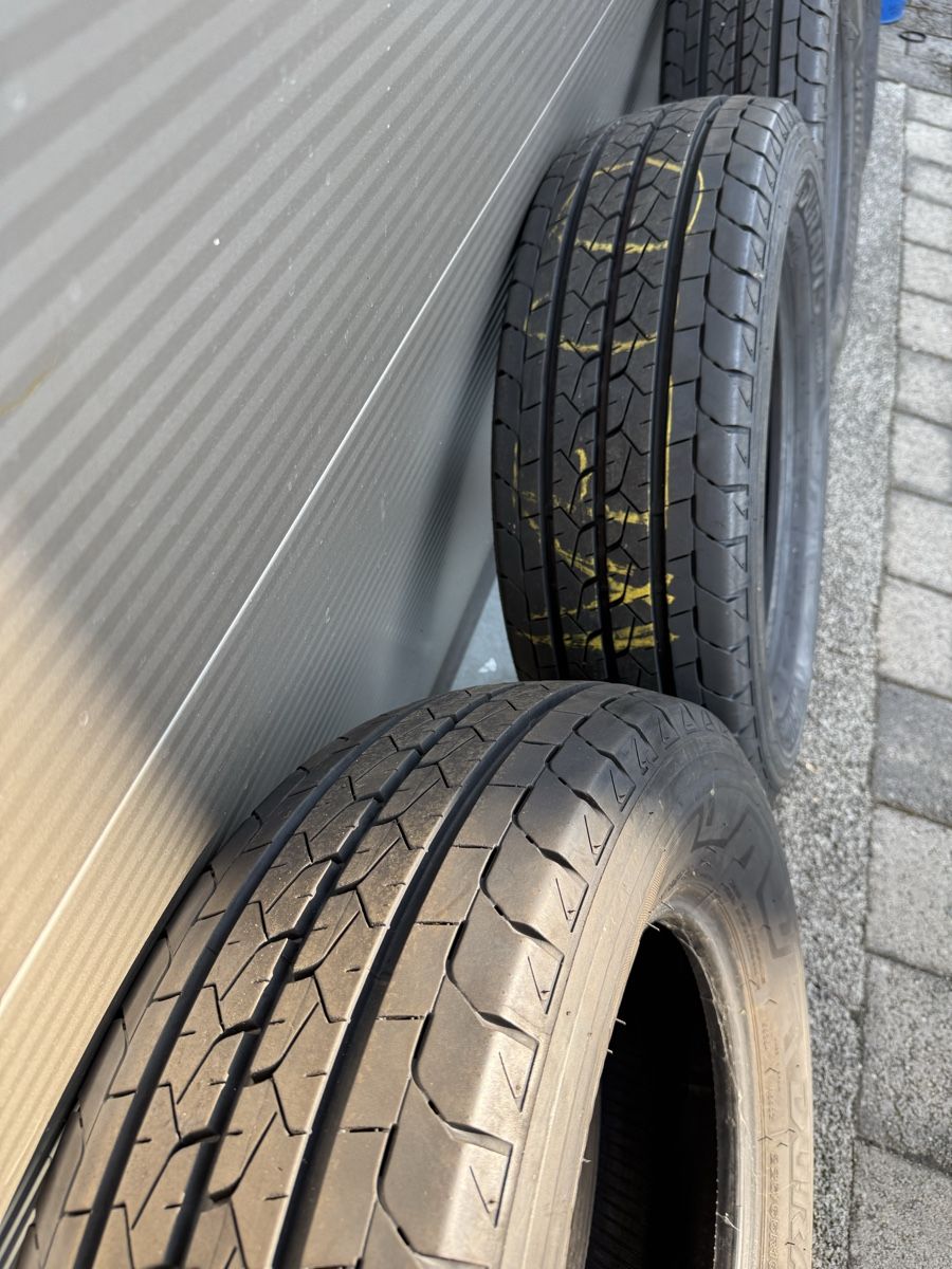 Pneumatici & Ruote complete: Bridgestone 225/65 16 112/110R LT – Usato da Amriswil venduto da dombu 6