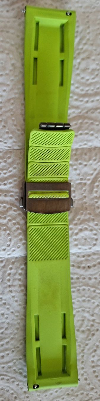 Montres: Code 41, NB 24, modèle vert, première génération. – Défectueux à Lausanne par nieriker 5