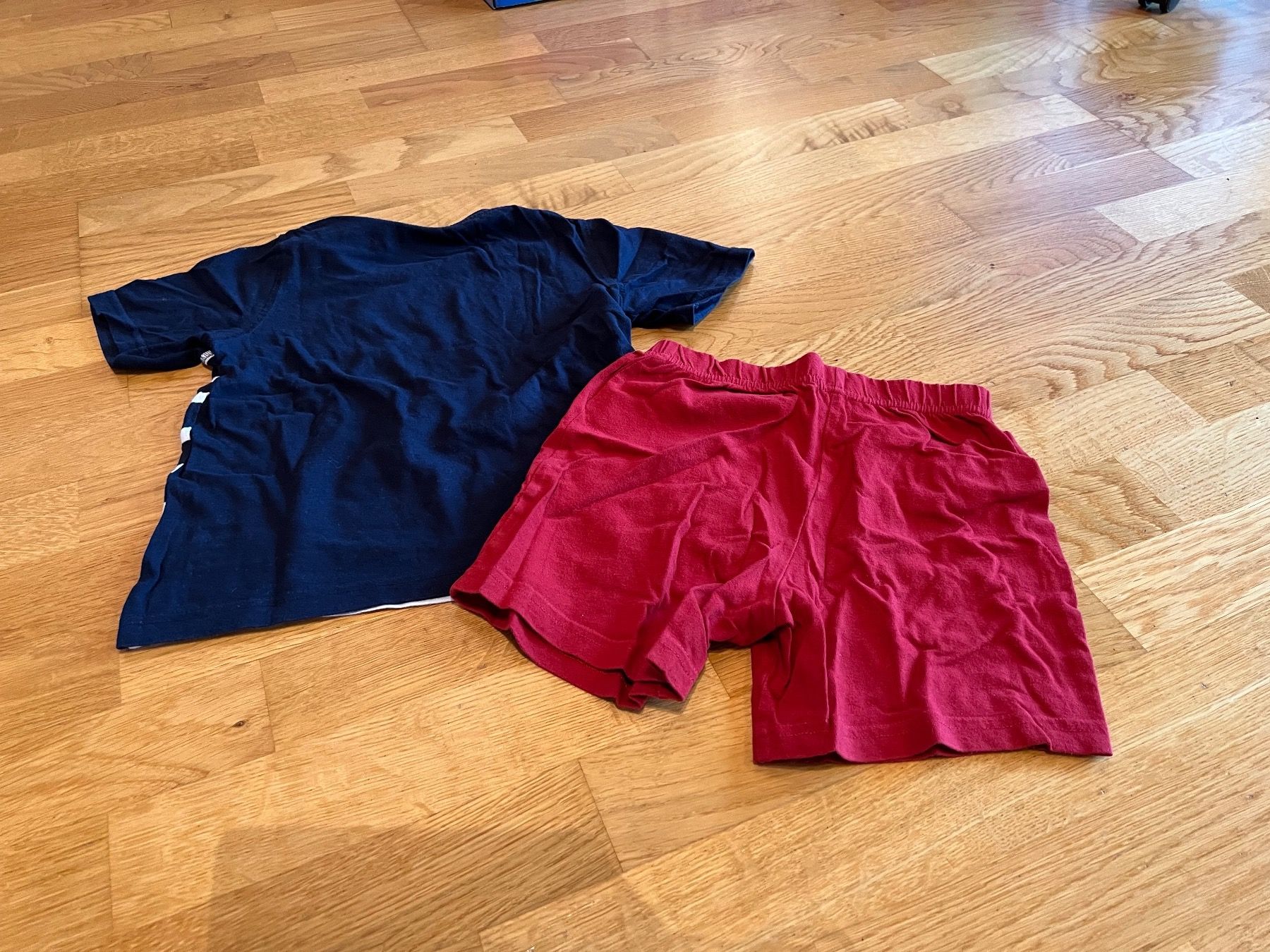 Pigiama & Simili: Pyjama kurz Gr. 114 von Vertbaudet – Usato da Wallisellen venduto da Kaktus8304 1