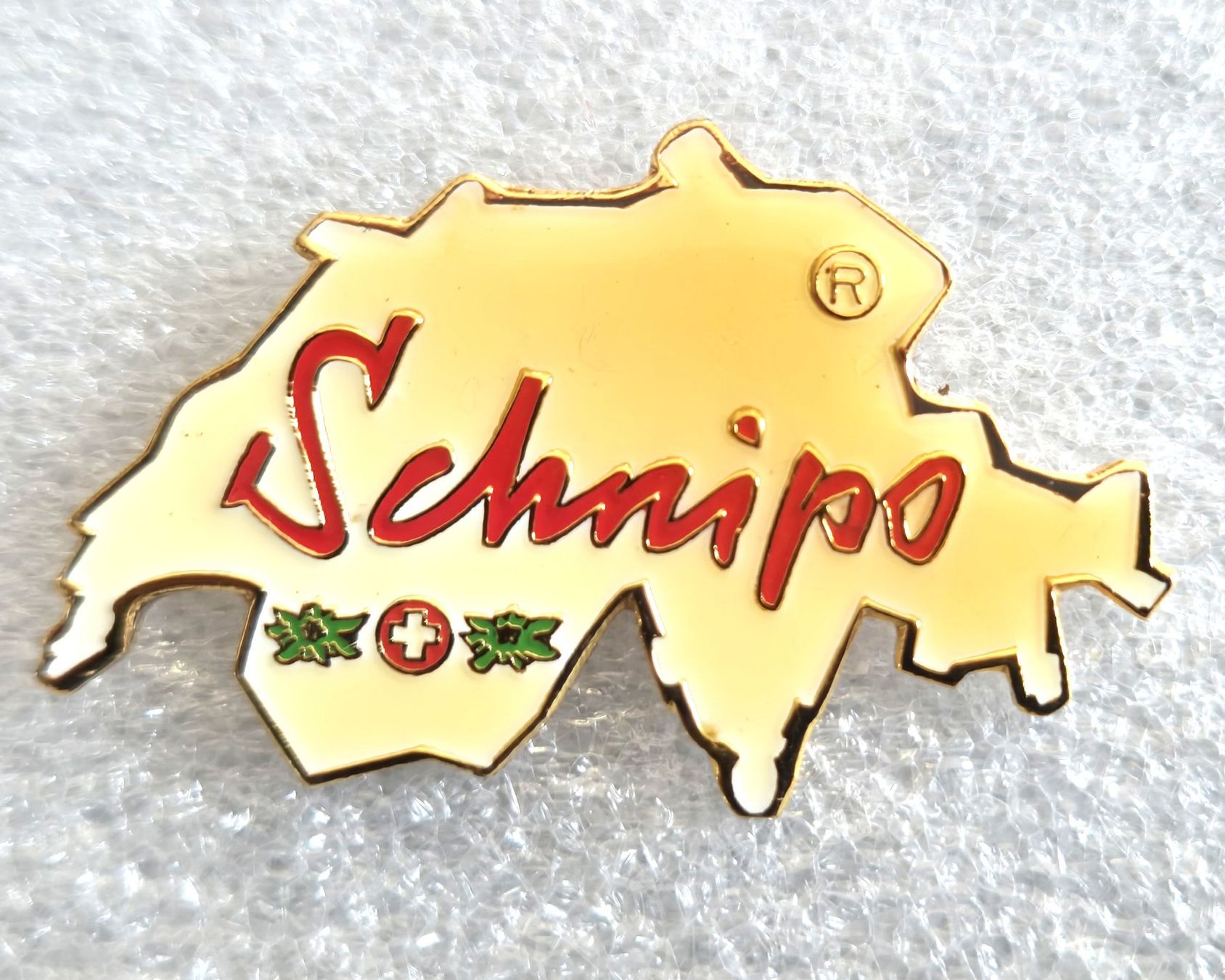 Plaketten & Abzeichen: Pin - Schnipo – Gebraucht aus Hochfelden von McGarrett