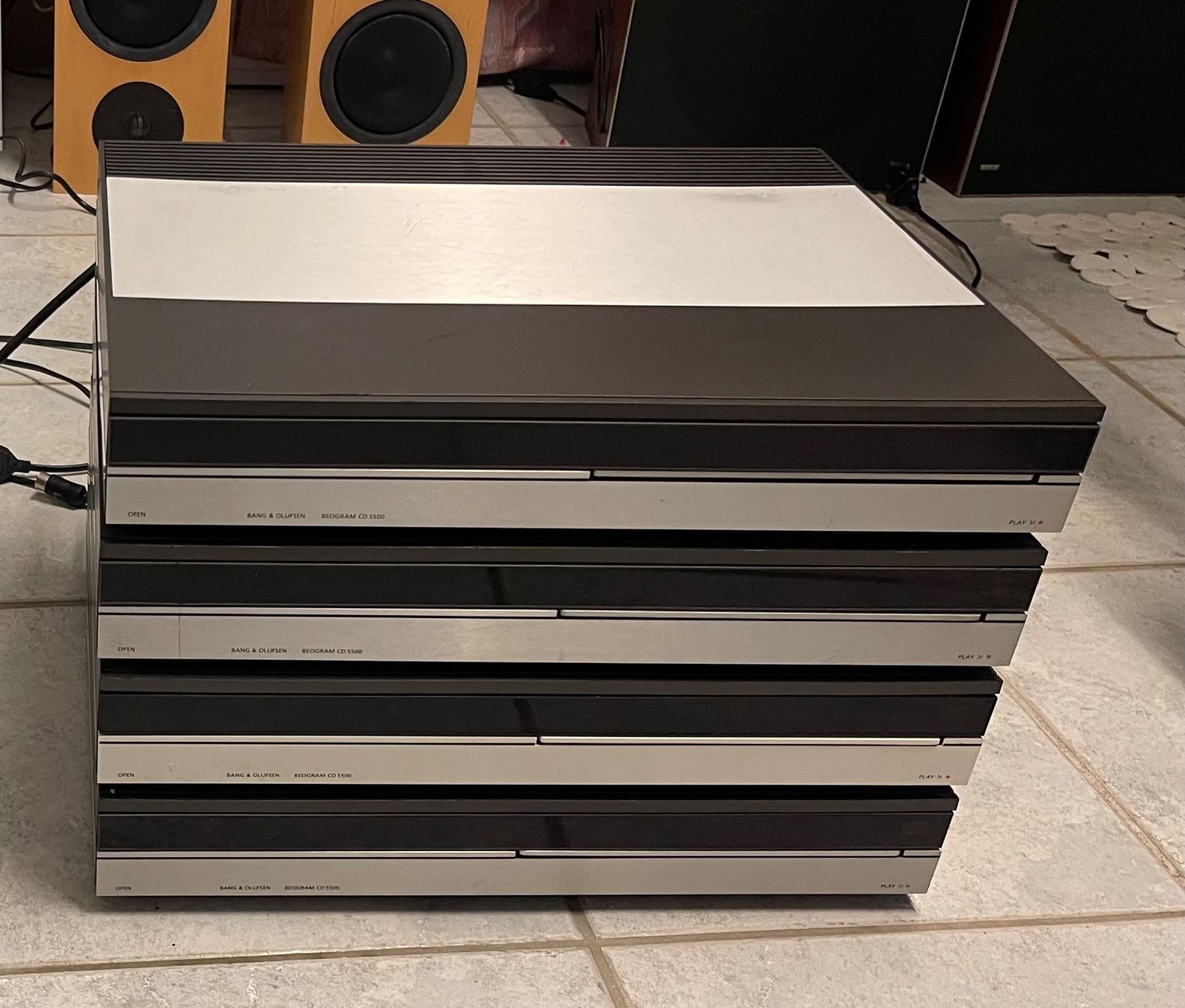 Bang & Olufsen 4 msl Beogrram CD Player silber (Defekt) in Trimbach für ...