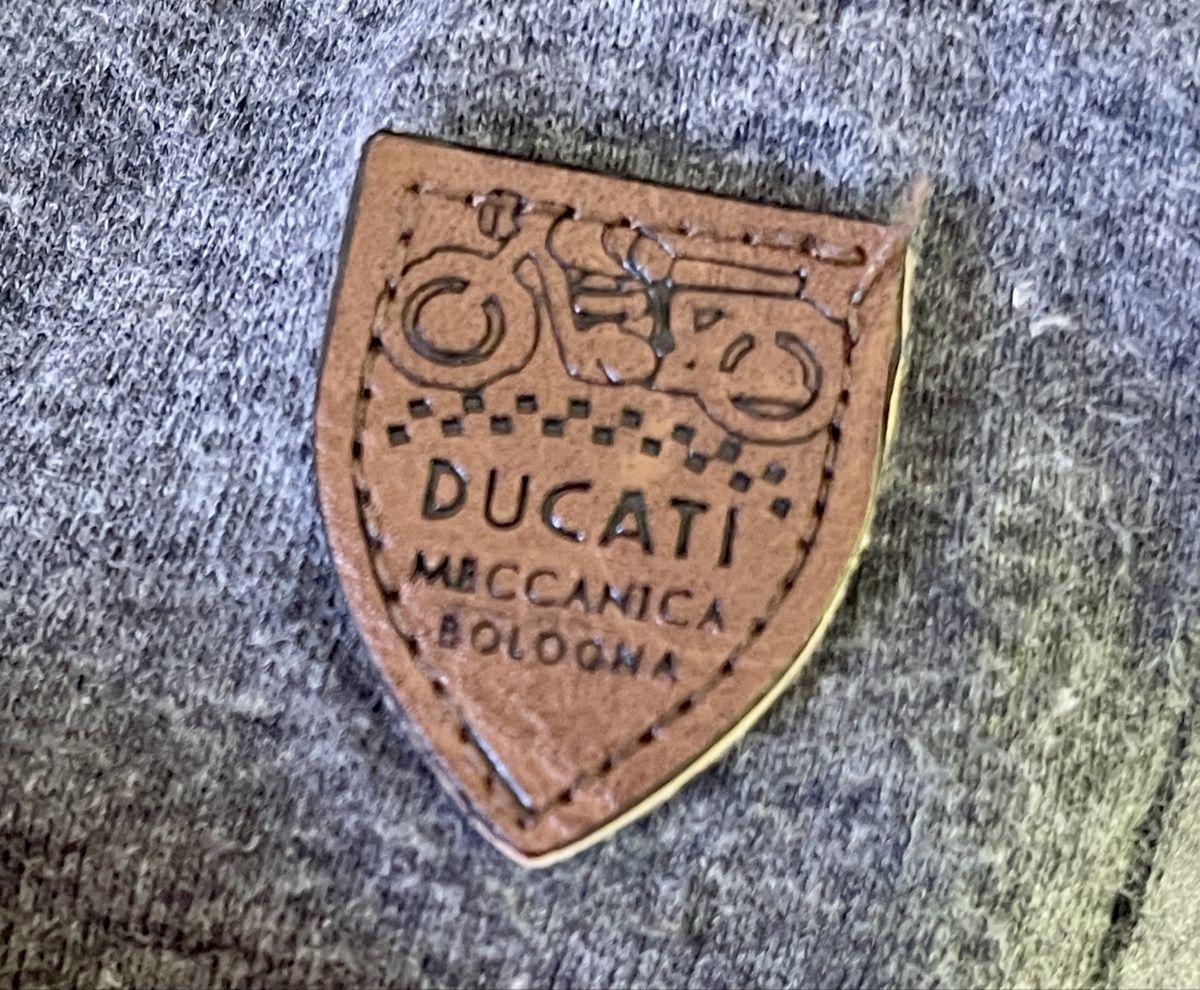 T-shirts: Ducati original Tshirt – D'occasion à Arlesheim par ren_5d2b 1