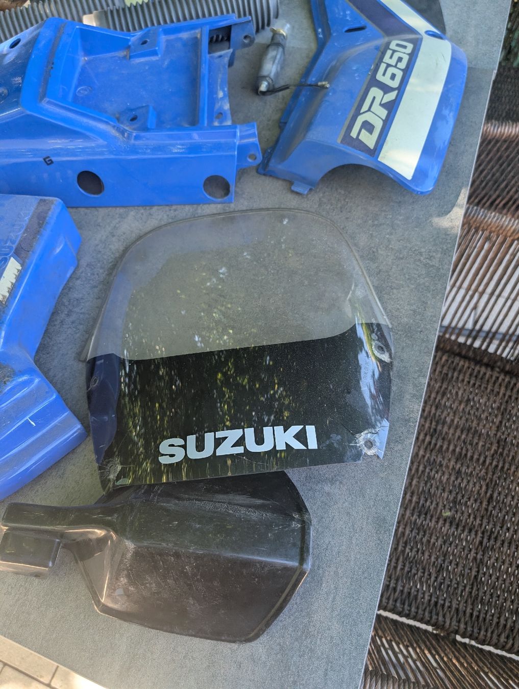 Suzuki Alle Motorradersatzteile: suzuki dr 650 – Gebraucht aus Bubendorf von Dens2 1