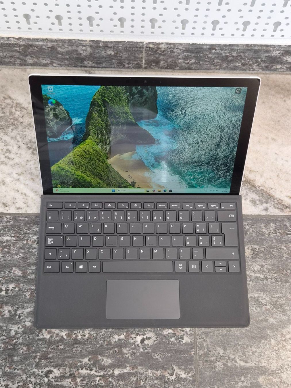 Microsoft Notebook: Surface Pro 6 | i5, 8GB, 256GB – Usato da Zürich venduto da Miscellaneous_ 1