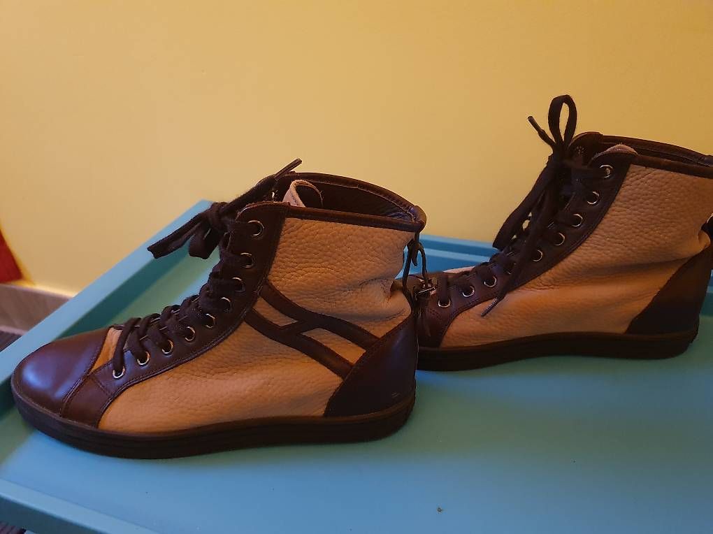 Scarpe da donna: Stivaletto  – Usato da Biasca venduto da bar_qhz7 2