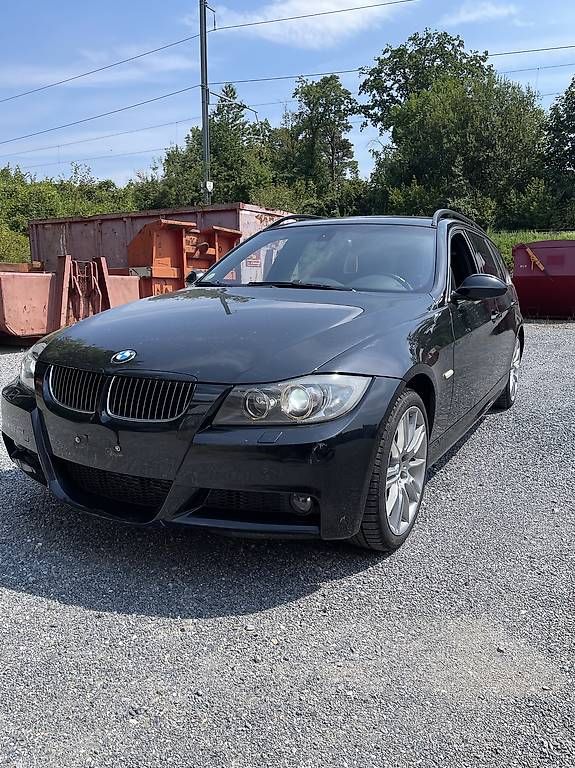 Automobili: BMW 335XI E91 – Usato da Altstätten SG venduto da lau_8yhc 1