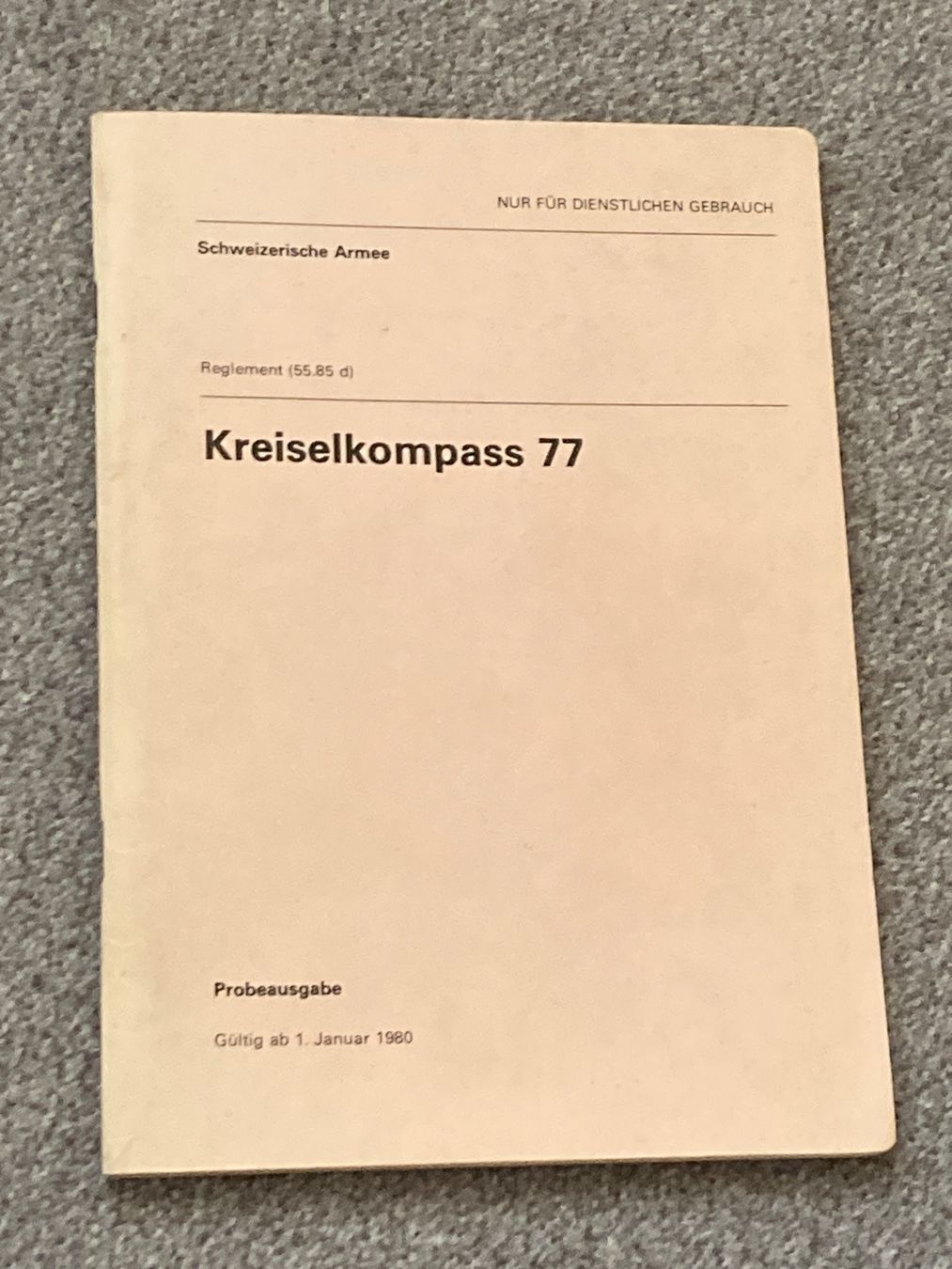 Schweizer Armee Uniformi: Reglement: Kreiselkompass 77 - Schweizer Armee – Usato da Brütten venduto da Hst1 1