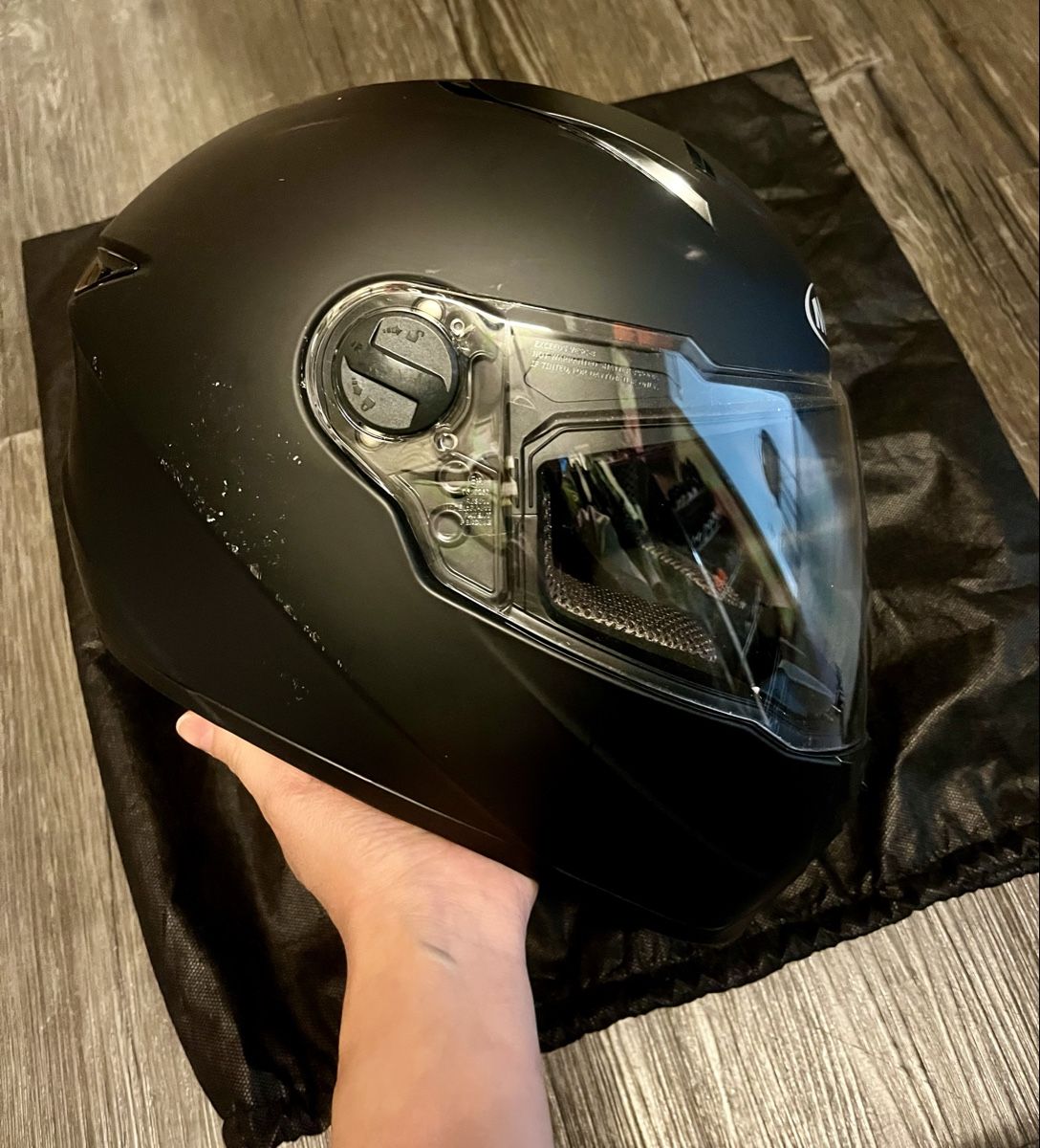 Helme & Visiere: Motorradhelm – Gebraucht aus St. Gallen von Viste 1