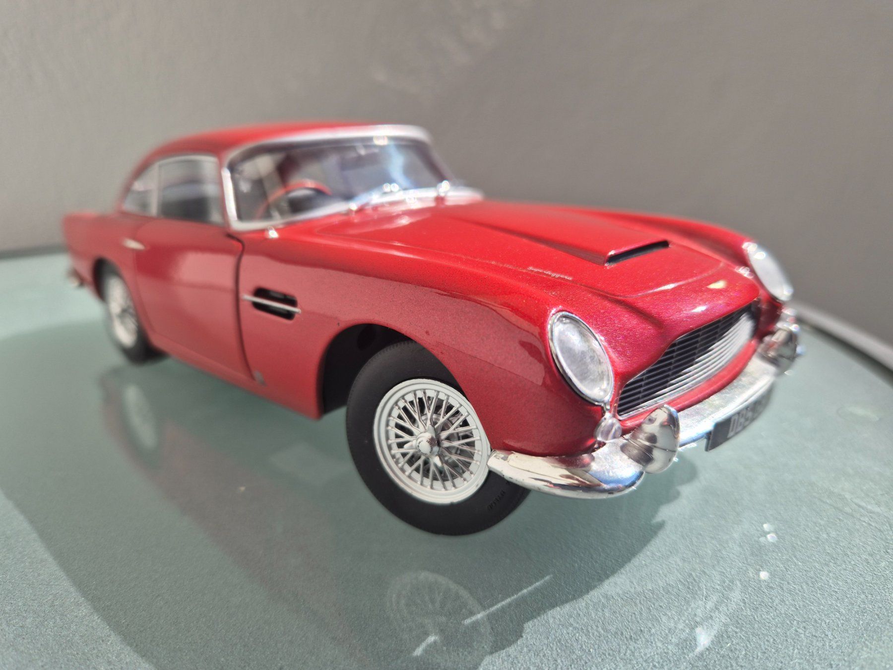 Aston Martin Modellautos: Aston Martin DB5 von Solido – Gebraucht aus Oberbuchsiten von laffite54 1