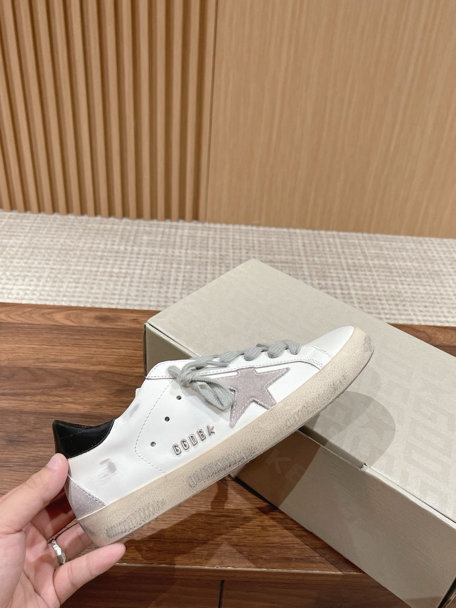 Golden Goose Scarpe da uomo: Golden Goose Superstar Gr. 44 – Nuovo e nell'imballaggio originale da Oberwil BL venduto da nat_m9vn 7