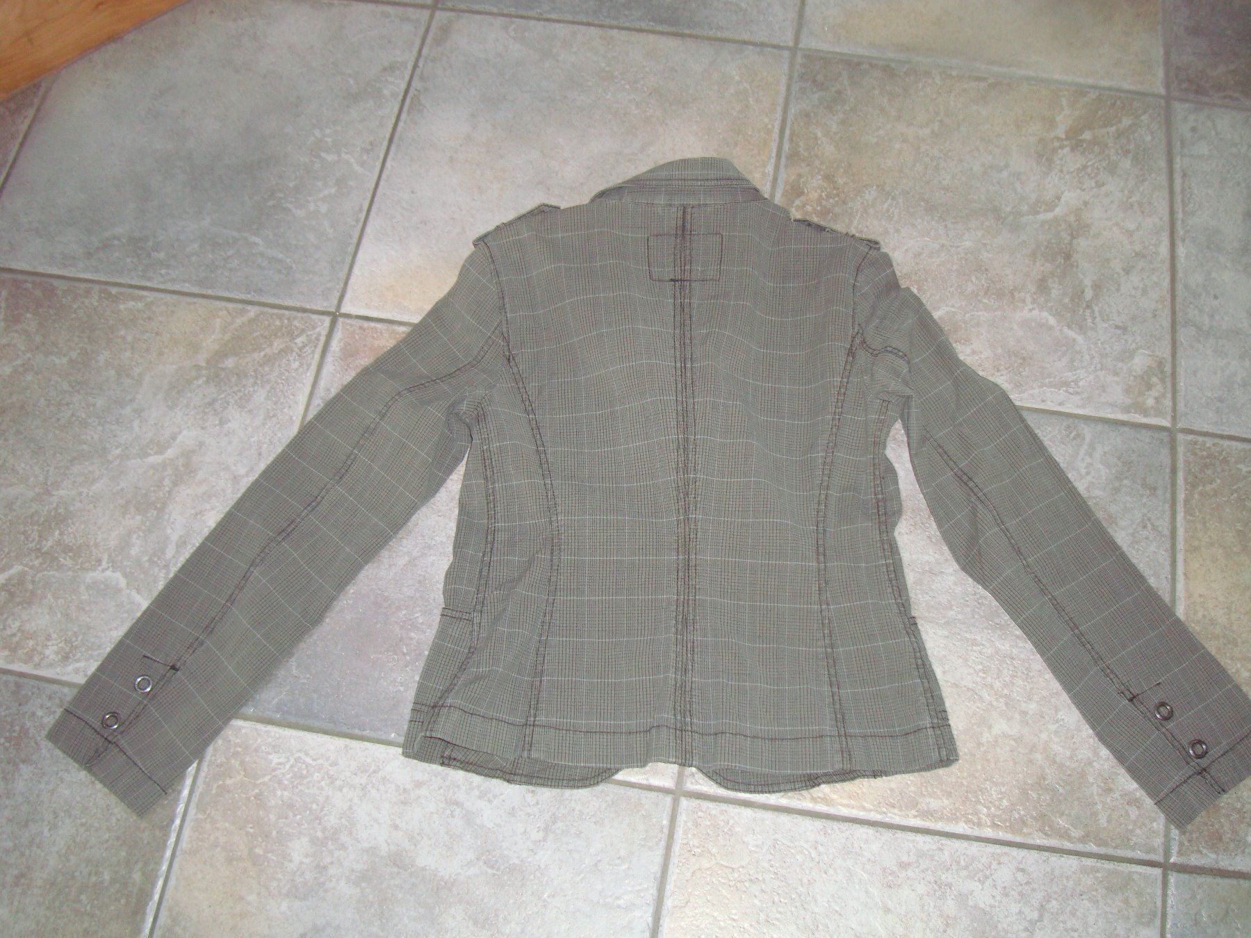 Giacche: ESPRIT Blazer Gr.38 – Usato da Mosnang venduto da zwasli03 1