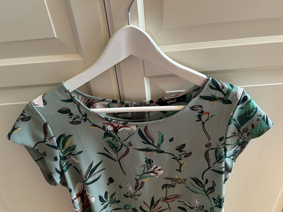Only Tops: Blusen Top Only, emerald green, Grösse 36 – Neuf (Voir description) à Diessenhofen par Bmaurice