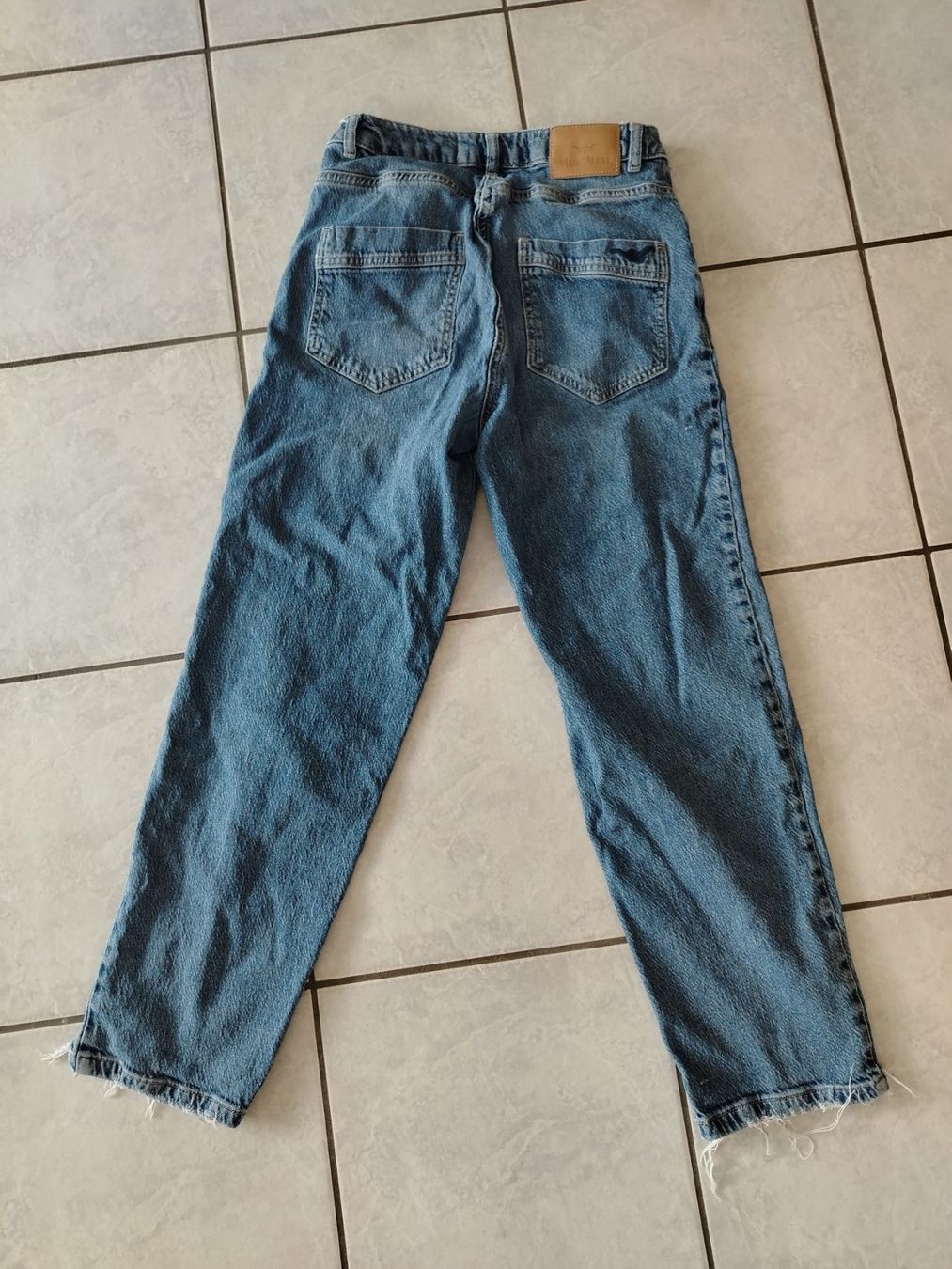 Jeans: Marc Aurel Jeans Gr. 36 – Gebraucht aus Schönenbuch von sop_n7zd 1