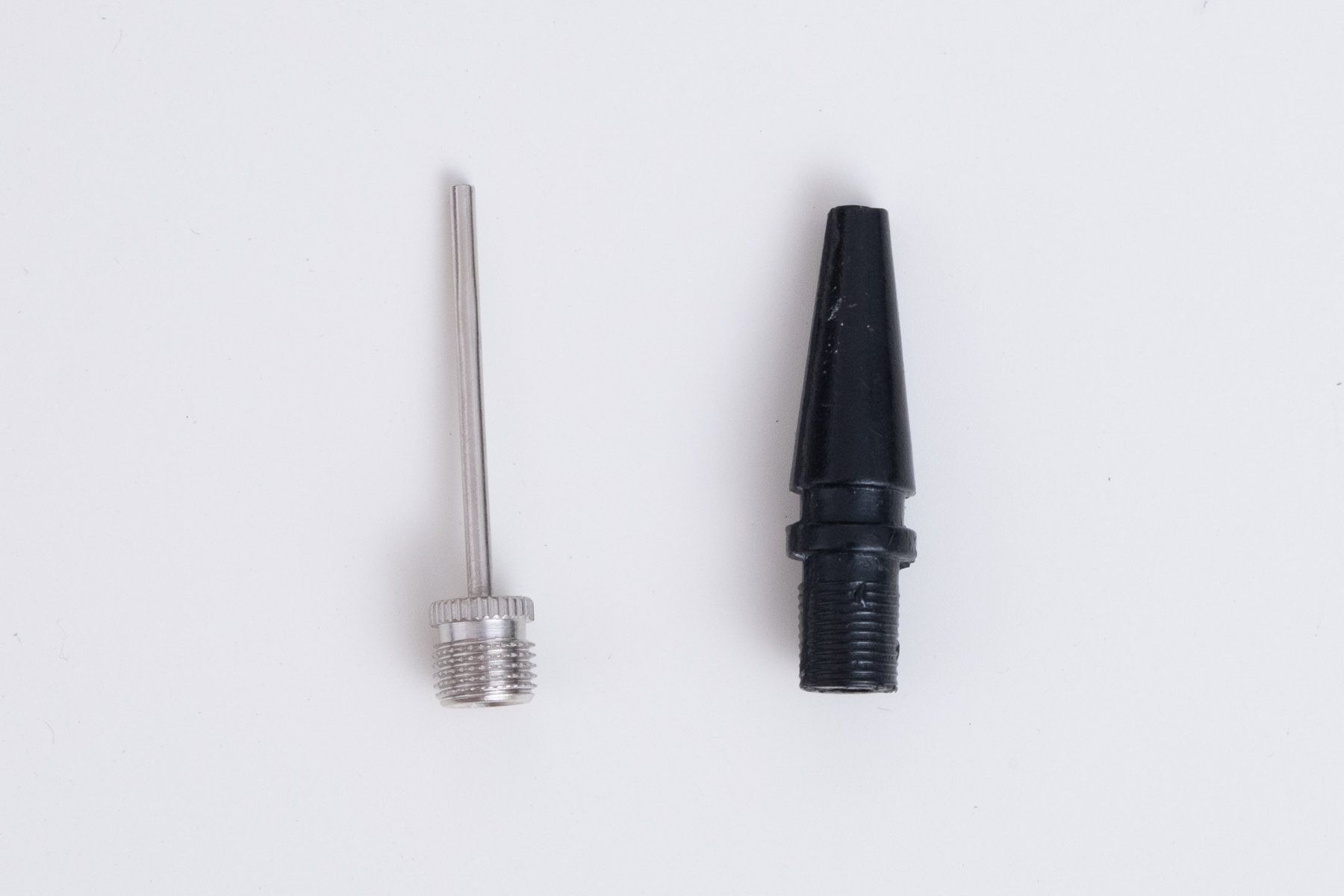 Compresseurs: Mini-Luftkompressor 12 Volt mit Zubehör – D'occasion à Zürich par yrtc 2