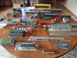 Modelleisenbahn Zubehör und Wagen