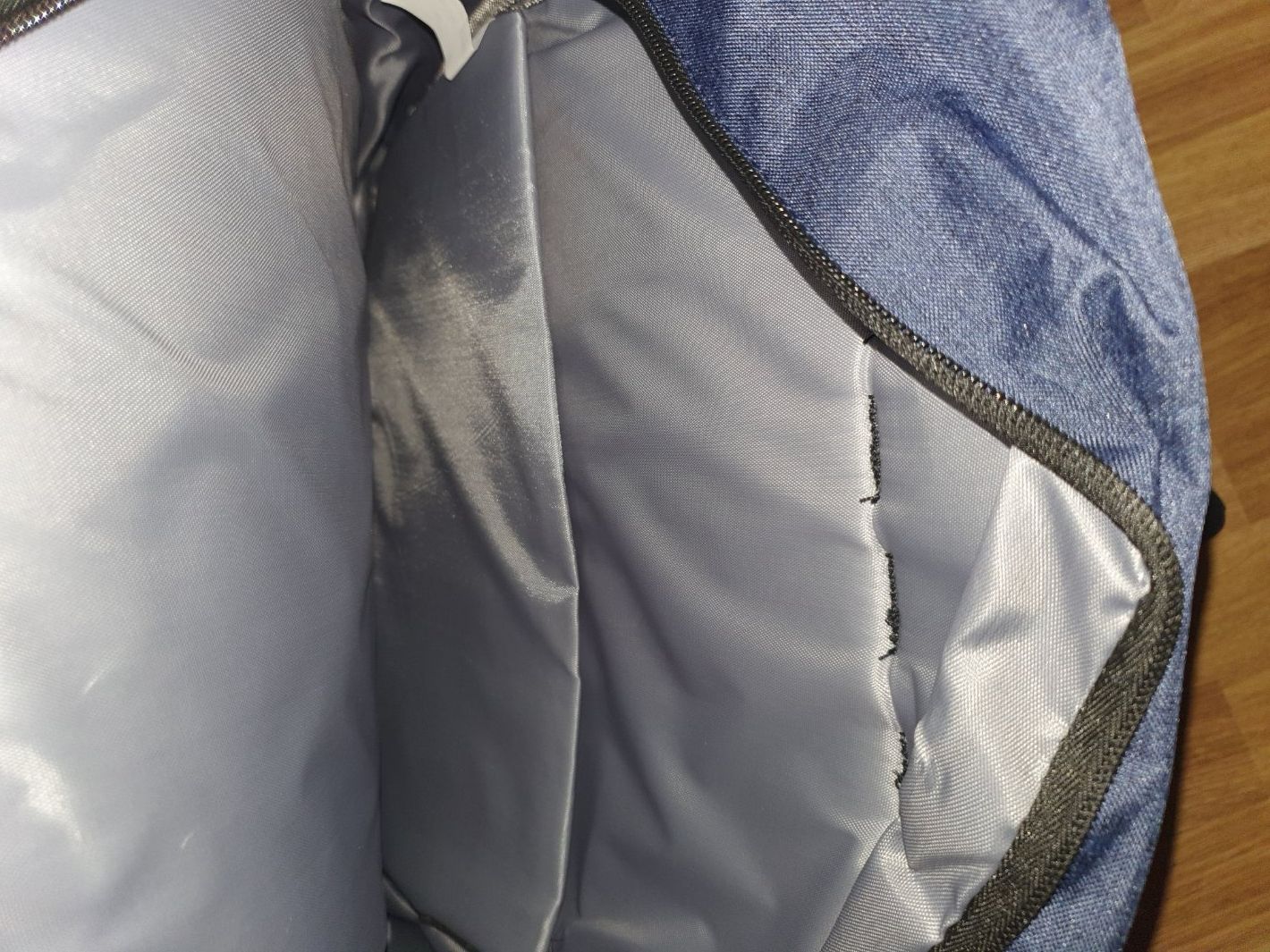 Zaini: Sac à dos bleu marine - NEUF – Nuovo e nell'imballaggio originale da Le Locle venduto da Arya4 2