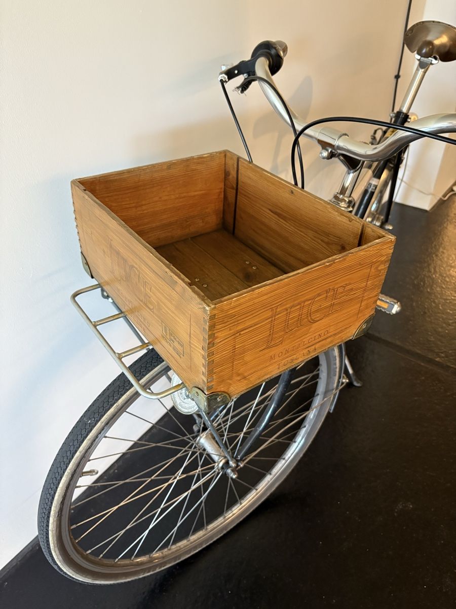 Velos: Retro Ortler Bricktown Velo mit Holzkorb – Gebraucht aus Luzern von Klosters02 2