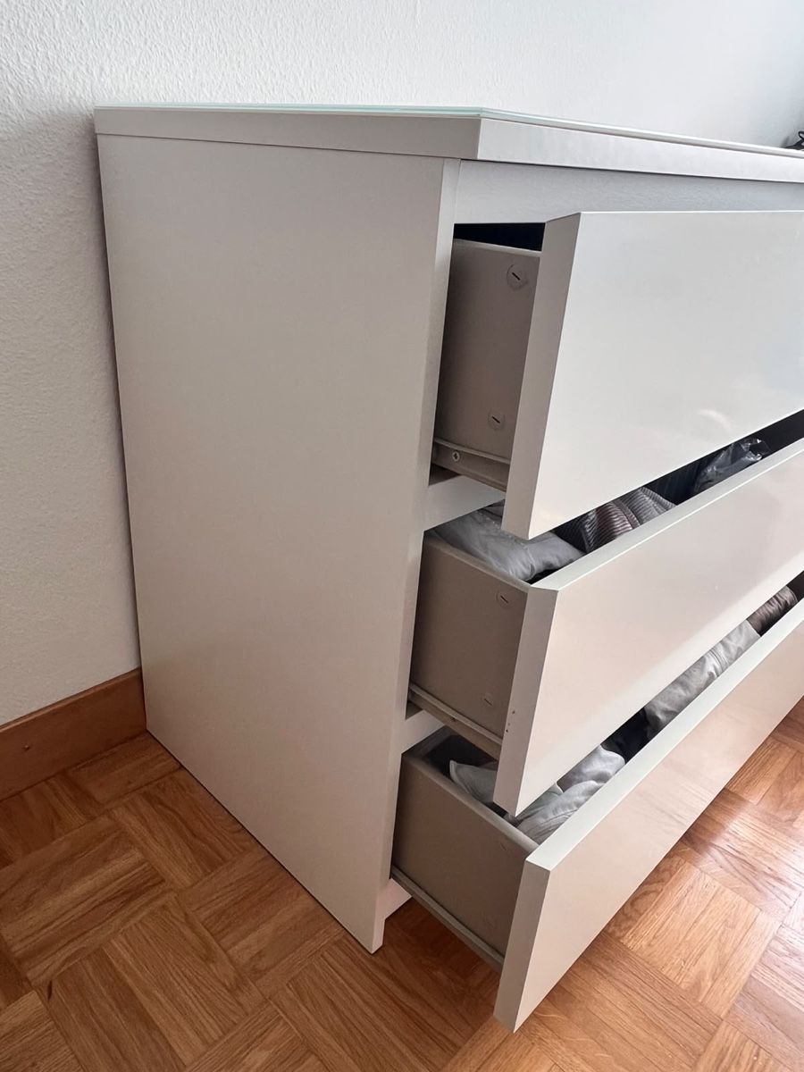 Ikea Nachttische: IKEA MALM Kommode 3 Schubladen Weiß + IKEA Glasplatte – Gebraucht aus Luzern von zapatae 4