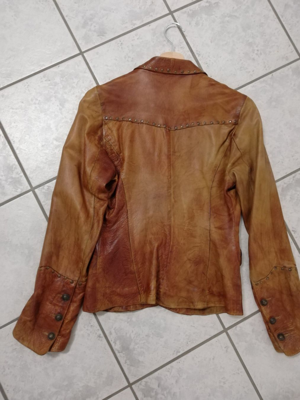 Giacche: exklusive LEDERJACKE OAKWOOD – Usato da Untersiggenthal venduto da Marlen59 1