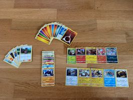 Pokémon Sammelkarten Konvolut à 40 Karten inkl. Holo und ⭐️