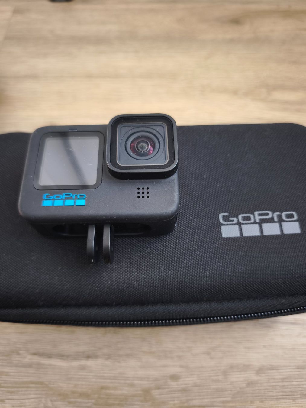 GoPro HERO11 Black mit umfangreichem Zubehör – Top Zustand (D'occasion ...