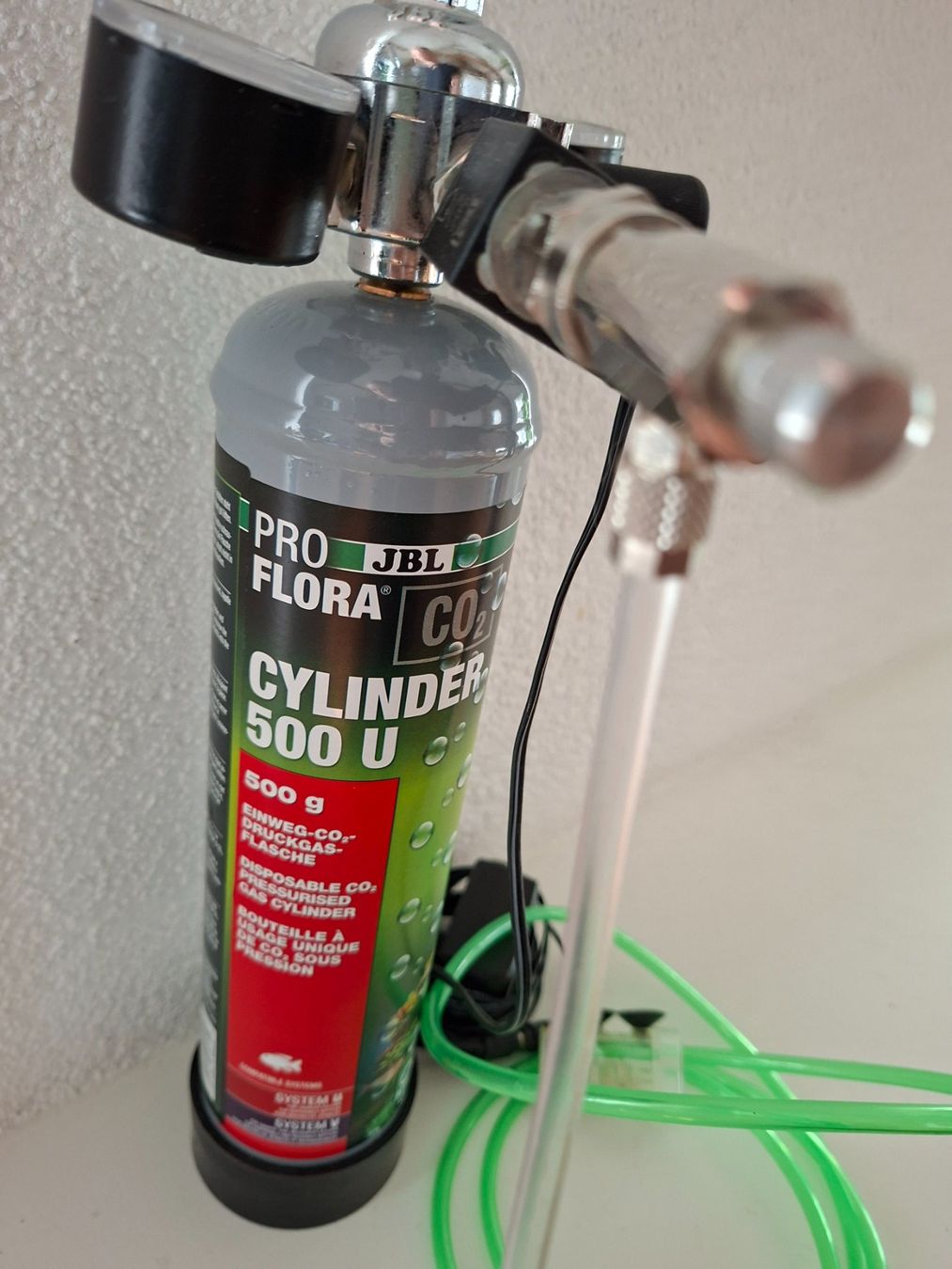 Acquari: JBL Aquarium CO2 ProFlora Druckminderer – Usato da Cressier FR venduto da Notsospecial 2