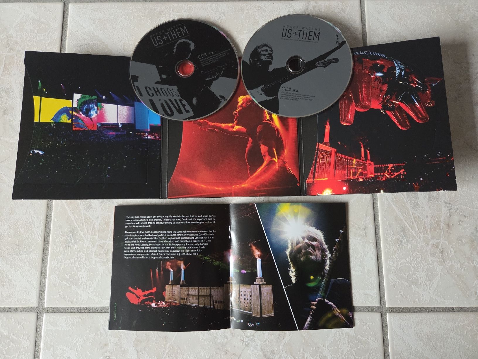 CD: Roger Water - US + Them - 2 CD – Nuovo (secondo la descrizione) da Troistorrents venduto da Syrocks 1