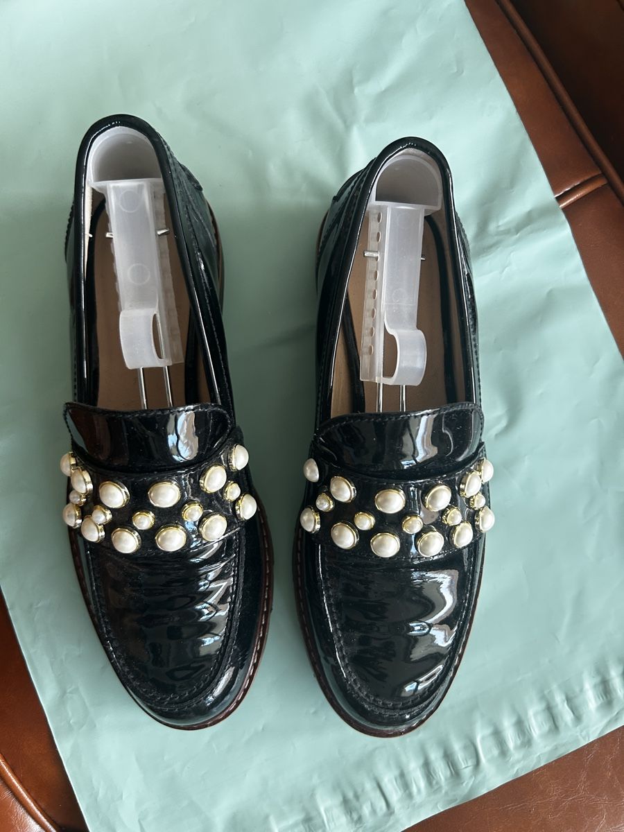Stuart Weitzman Scarpe da donna: Stuart Weitzman loafers, pearl detail, sizeEU36 – Usato da Zug venduto da day_9ph6 4