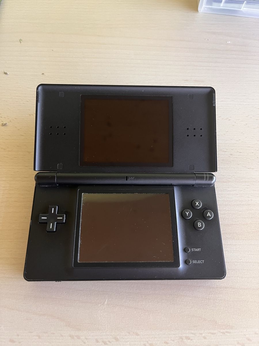 Nintendo Konsolen: Nintendo DS Lite inkl. Stift und Ladekabel – Gebraucht aus Visperterminen von jael_andenmatten 2
