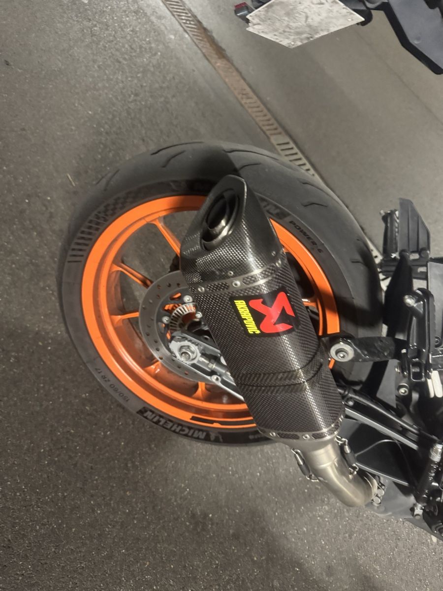KTM Strada: Ktm Duke 125 – Usato da zürich venduto da fernandes021 2