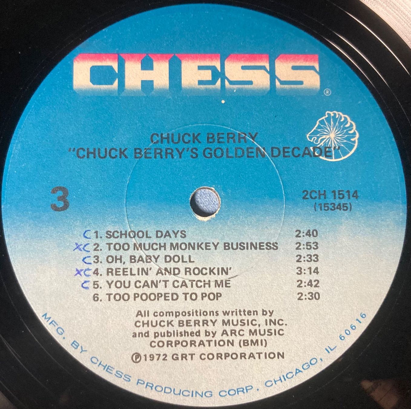 Dischi in vinile: CHUCK BERRY - CHUCK BERRY'S GOLDEN DECADE – Usato da Poliez-Pittet venduto da Newtown-Records 3
