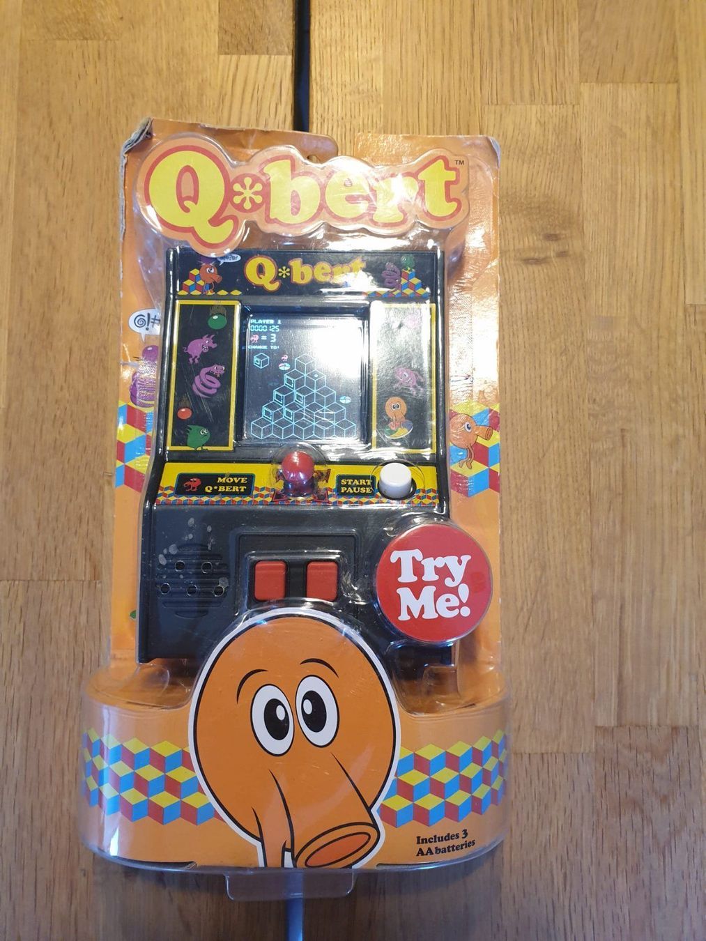 Konsolen: Q Bert Retro Mini Arcade Game – Neu und originalverpackt aus Gunzgen von 0Aurin0