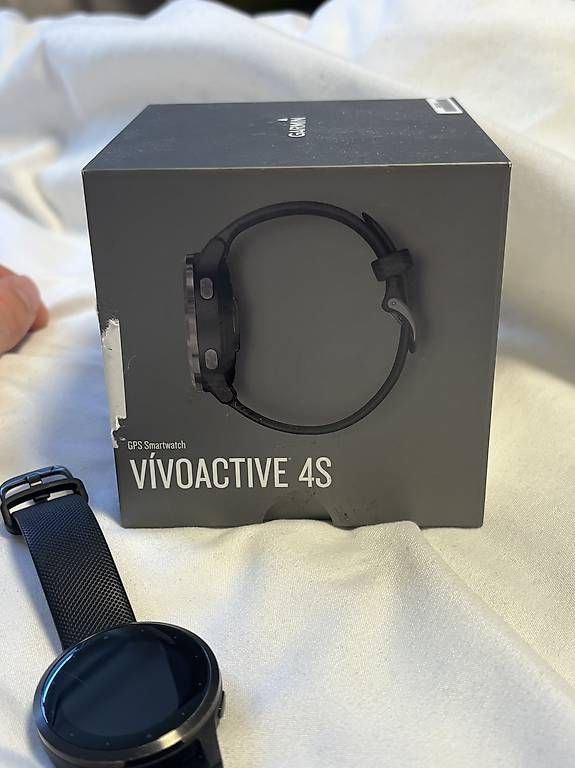 Smartwatch: Garmin Vivoactive 4s – D'occasion à Basadingen par ETOlias 2