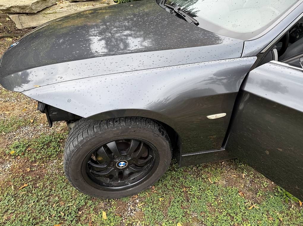 Alle Autoersatzteile: Kotflügel Bmw E90 E91 – Gebraucht aus Muri AG von Aero96