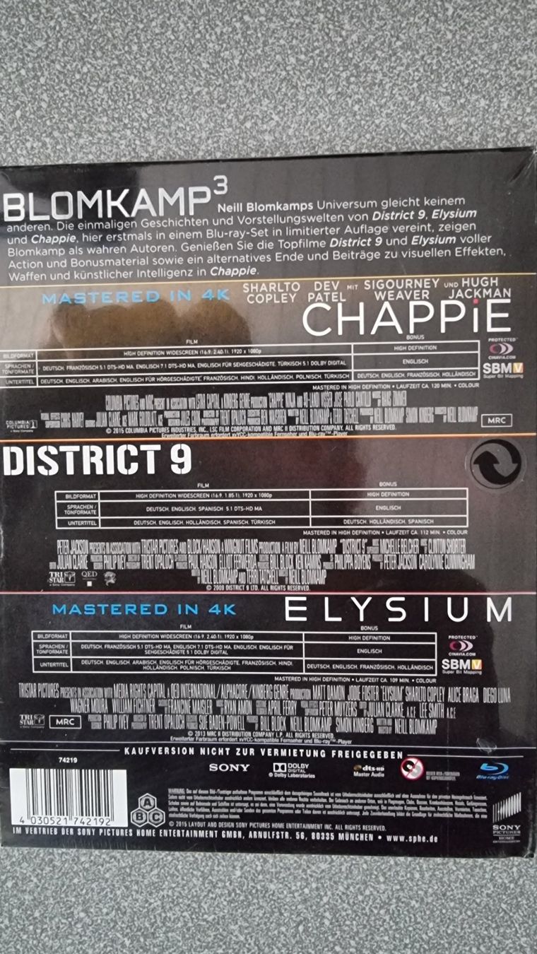 Tous les DVDs: Blu Ray Blomkamp 3 OVP - District 9 - Chappie – Neuf avec emballage d'origine à Oetwil am See par fineli2 1