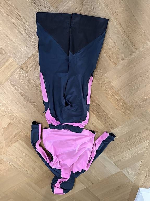 Giacche: Peak Performance Skijacke mit Hose – Usato da Uitikon Waldegg venduto da lapagy 4