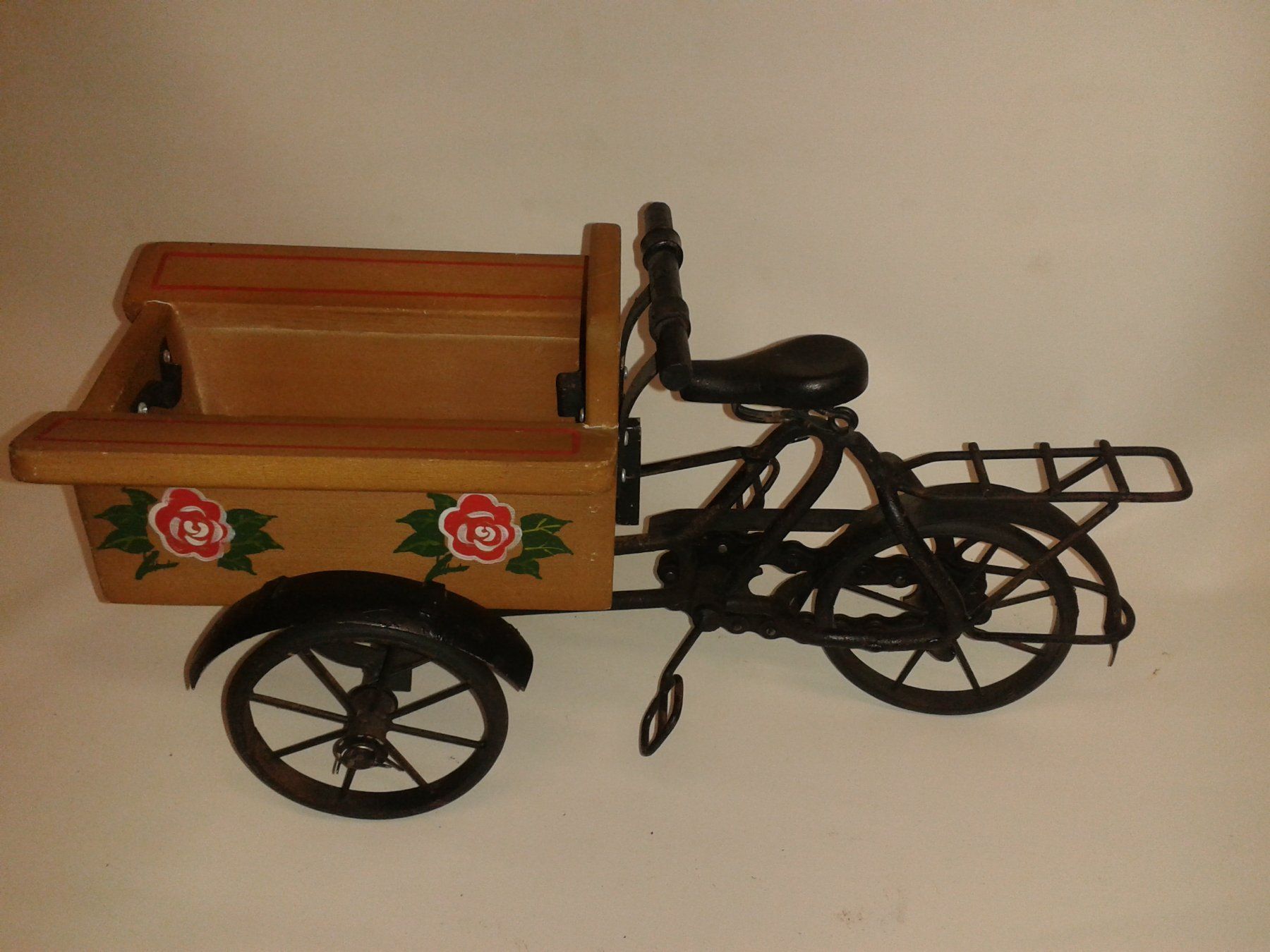 Alle Dekorationen: Miniatur-Lastenfahrrad – Gebraucht aus Basel von Dawid1713 1